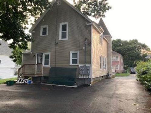 30 Windsor St, Worcester MA 01605-3732 exterior