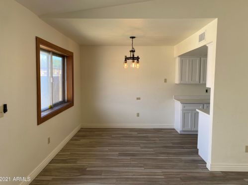 3830 Crittenden Ln, Phoenix AZ  85019-4012 exterior