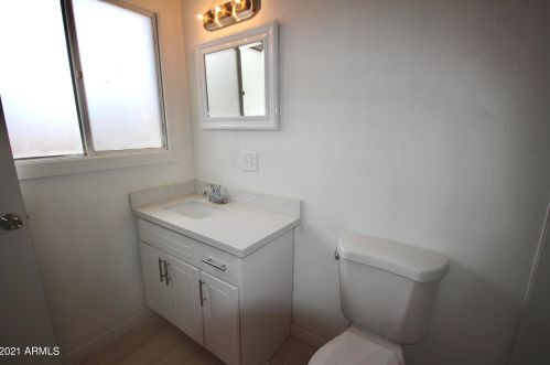 2908 Bloomfield Rd, Phoenix AZ 85029-2950 exterior