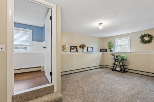 105 Hall Dr, Hingham MA 02061-1813 exterior