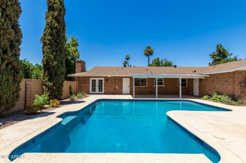 6501 2nd St, Phoenix AZ 85022-1005 exterior