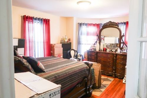 33 Independent St, New Bedford MA 02744-1800 exterior