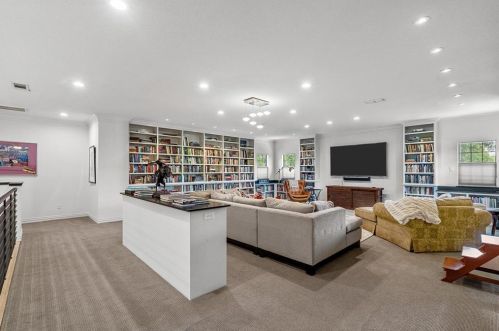 2455 Halloran St, Fort Worth TX 76107-6631 exterior