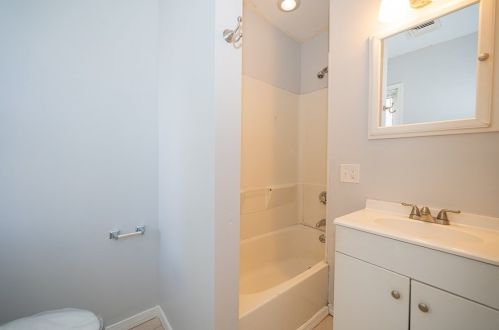 1 Wilson St, Worcester MA 01604-2825 exterior