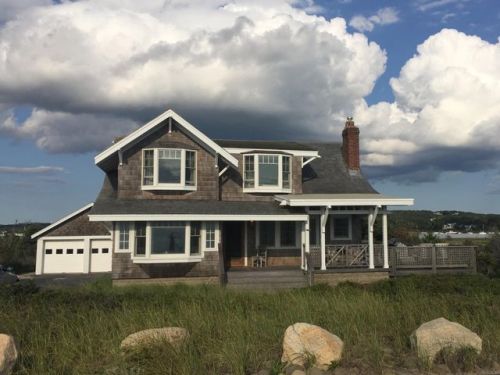 203 Chapoquoit Rd, Falmouth, MA 02540-1958