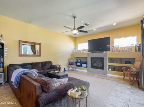 3033 50th St, Phoenix AZ 85008-1609 exterior