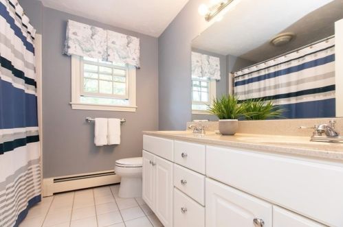 7 Saw Ml Pond Rd, Hingham MA 02043-3457 exterior