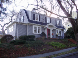 8 Shornecliffe Rd, Newton, MA 02458-2438