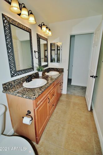 19215 29 Pl, Phoenix AZ 85008-2818 exterior