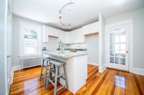 527 Oliver St, New Bedford MA  02745-1435 exterior