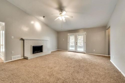 5406 Kingfisher Rd, Garland TX  75043-4211 exterior