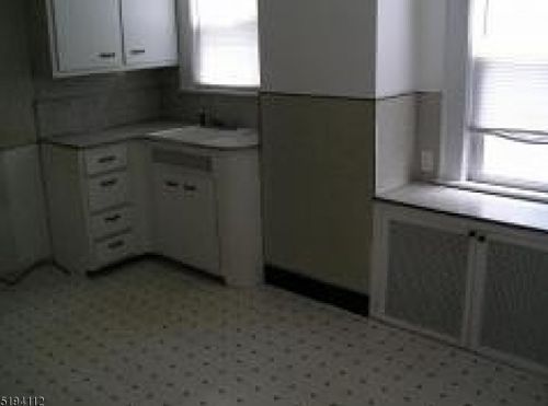 109 Sanford Ave, Belleville NJ  07109-1220 exterior