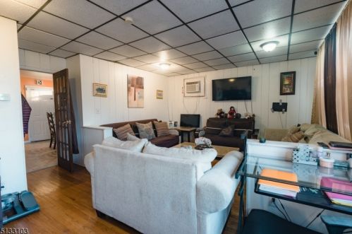 146 Heckel St, Belleville NJ 07109-1059 exterior