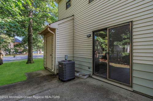 805 Bluebell Dr, Jackson Twp NJ 08527-4116 exterior