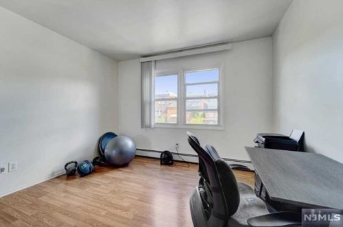 118 Sussex St, East Newark NJ 07029-2122 exterior