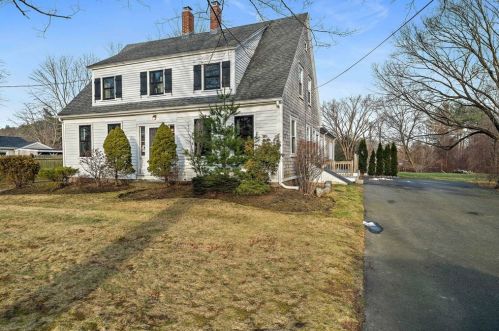 117 Plymouth St, Whitman, MA 02382-1624