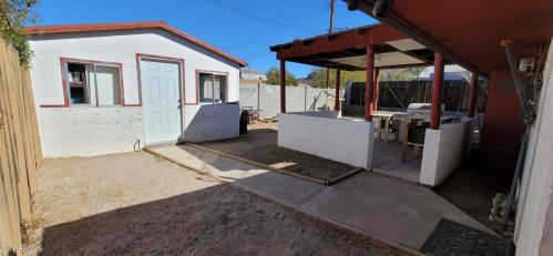 1334 Cinnabar Ave, Phoenix AZ 85020-1815 exterior