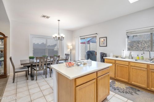 26219 41 Way, Phoenix AZ 85042-6304 exterior