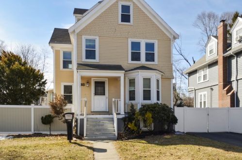 93 Blue Hills Pkwy, Milton MA  02186-1142 exterior