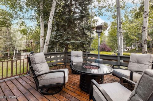 3073 Fawn Dr, Park City UT 84098-5368 exterior