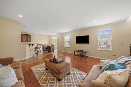 2293 Pebblestone Way, Lemont IL 60490-5062 exterior