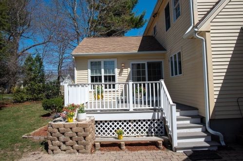 2 Trevor Ln, Worcester MA  01605-1081 exterior