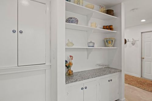 595 Riverview Dr, Chatham MA  02633-1117 exterior