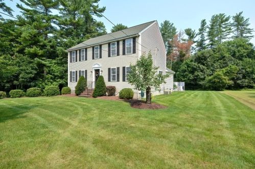 816 Auburn St, East Bridgewater, MA 02324-3436