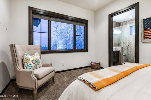 2424 Iron Mtn Dr, Park City UT 84060-6559 exterior