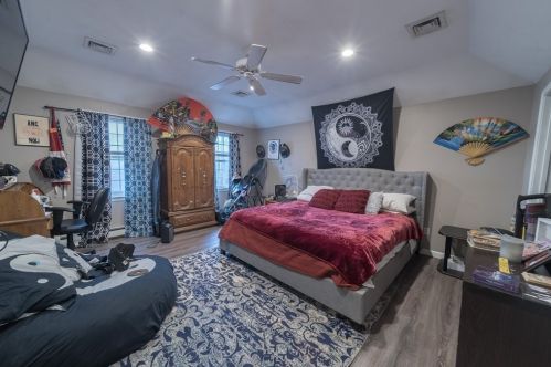 23 Swifts Bch Rd, Wareham MA 02571-1924 exterior