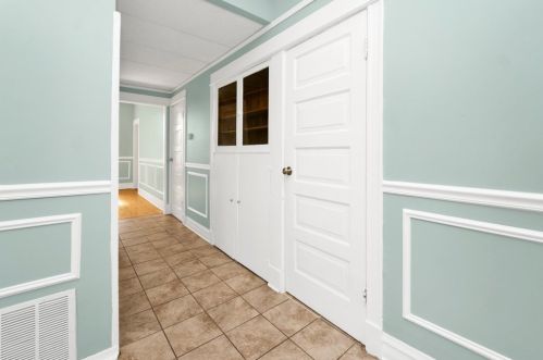 1331 Home Ave, Forest View IL 60402-1618 exterior