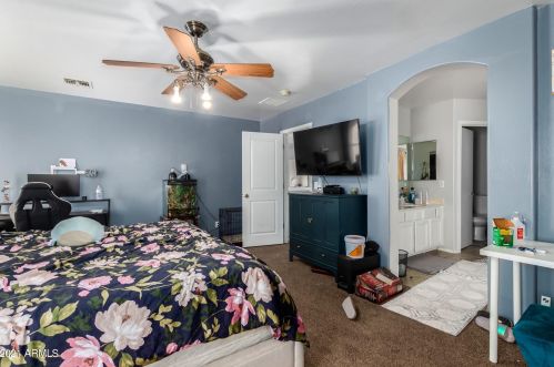 2425 65 Dr, Phoenix AZ 85043-1950 exterior