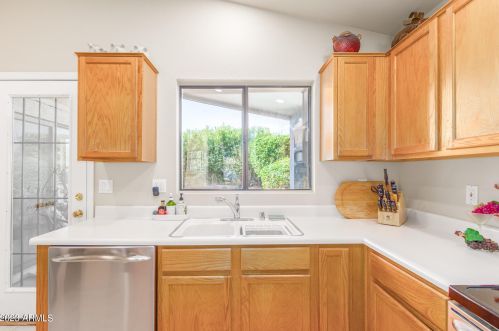 20250 32 Pl, Phoenix AZ 85008-6209 exterior