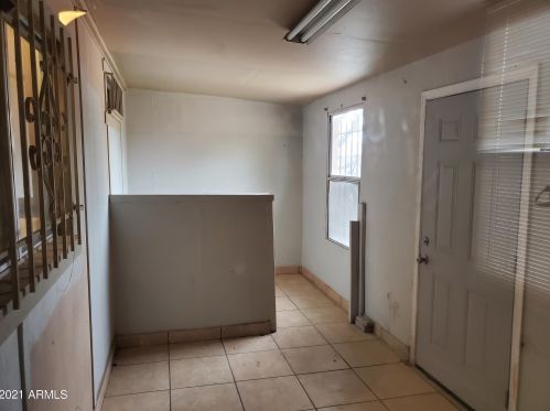 6708 Catalina Dr, Phoenix AZ 85018-7214 exterior