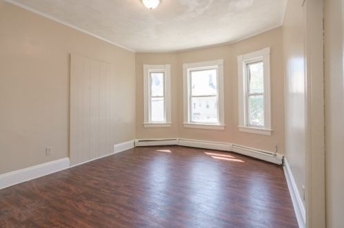 69 Fern St, Lawrence MA 01841-1160 exterior