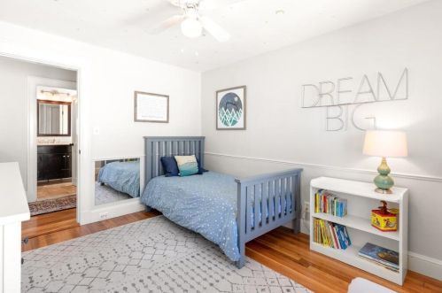 34 Winthrop St, Milton MA 02186-1546 exterior