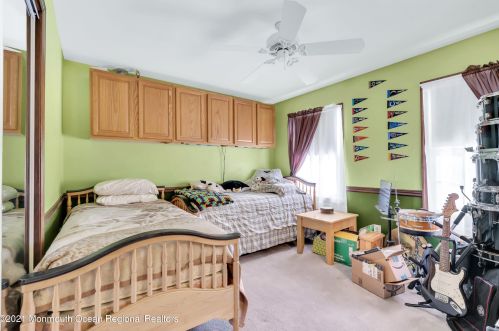 8 Red Cedar Ct, Jackson Twp NJ 08527-1351 exterior