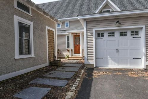 32 Prospect St, Amherst MA  01002-2014 exterior