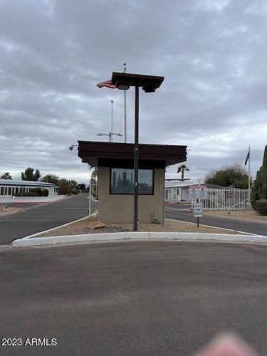 16433 33rd Pl, Phoenix, AZ 85032-3152