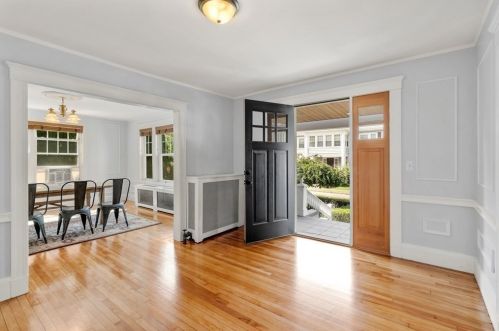 542 Eliot St, Milton MA 02186-1636 exterior