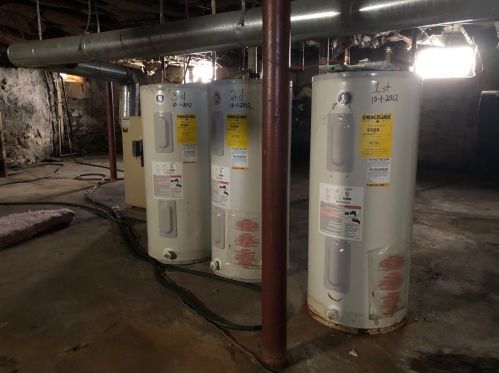 63 Houghton St, Worcester MA 01604-3823 exterior