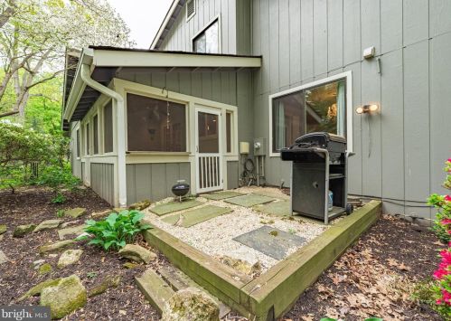 11170 Wood Elves Way, Columbia MD 21044-1090 exterior