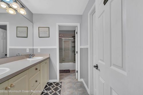 12 Swallow Tail Ct, Jackson Twp NJ 08527-2872 exterior