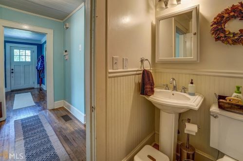 945 College Ave, Conyers GA 30012-4423 exterior