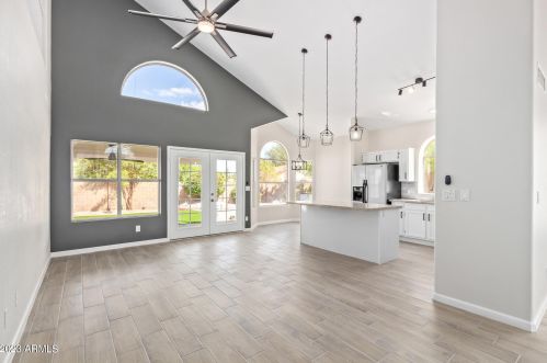 1222 Beverly Ln, Phoenix AZ 85032-3408 exterior