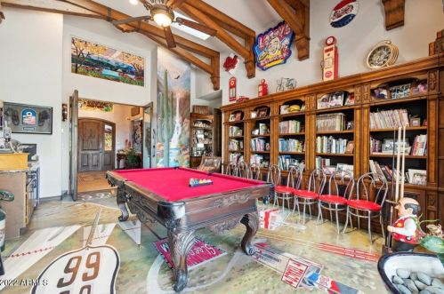 33807 4 Dr, Phoenix AZ 85045-0464 exterior