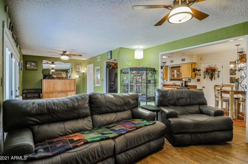 911 Campo Bello Dr, Phoenix AZ 85032-2051 exterior