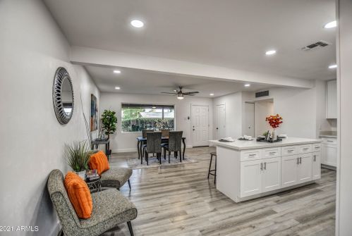 116 El Camino Dr, Phoenix AZ 85051-9123 exterior