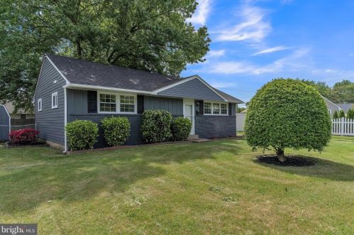 1493 Delsea Dr, West Deptford, NJ 08096-4145