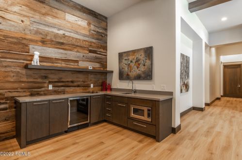 215 White Pne Cyn Rd, Park City UT 84060-6514 exterior